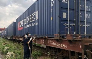 广州中欧班列发运首批出口二手车