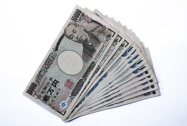 日本央行坚守负利率  日元可能再走贬